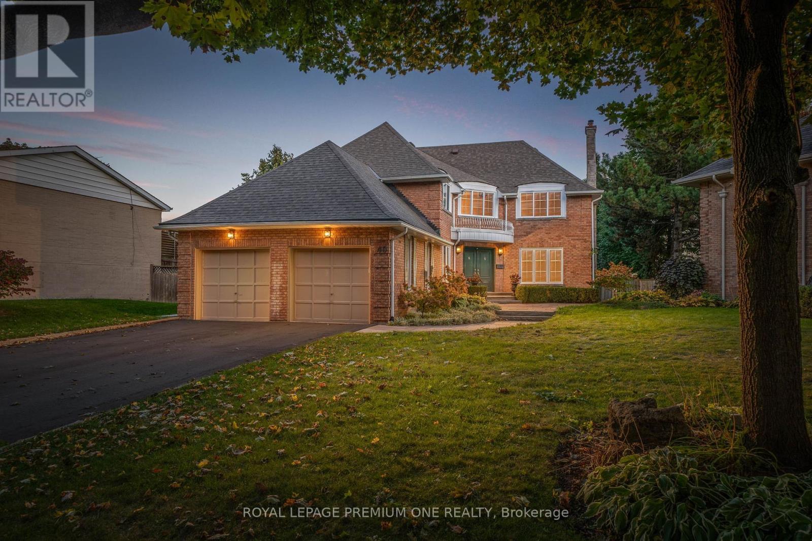 40 Parkend Avenue Property Photo 1