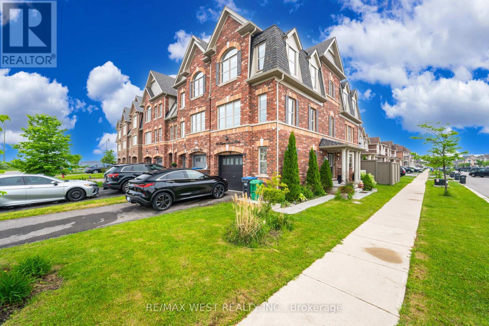 70 Hogan Manor Drive Property Photo 1