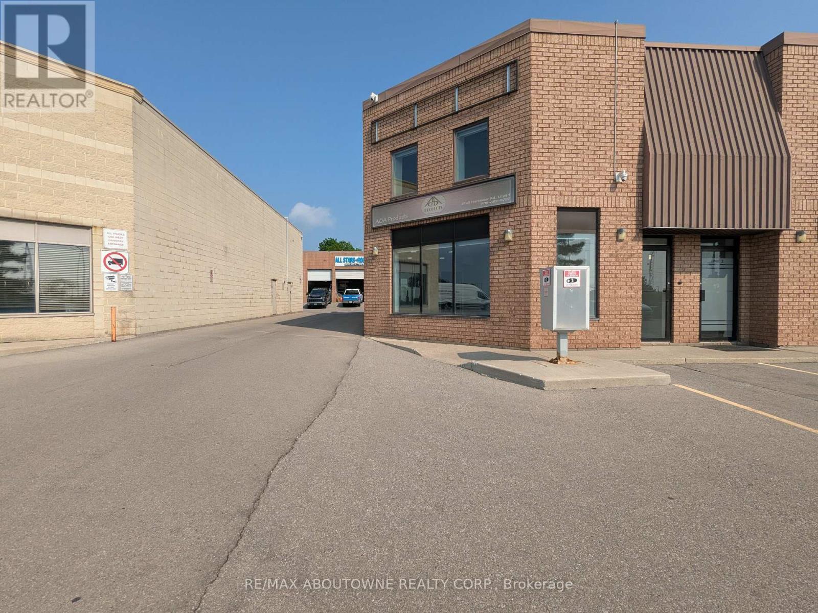 1a - 5125 Harvester Road Property Photo 1