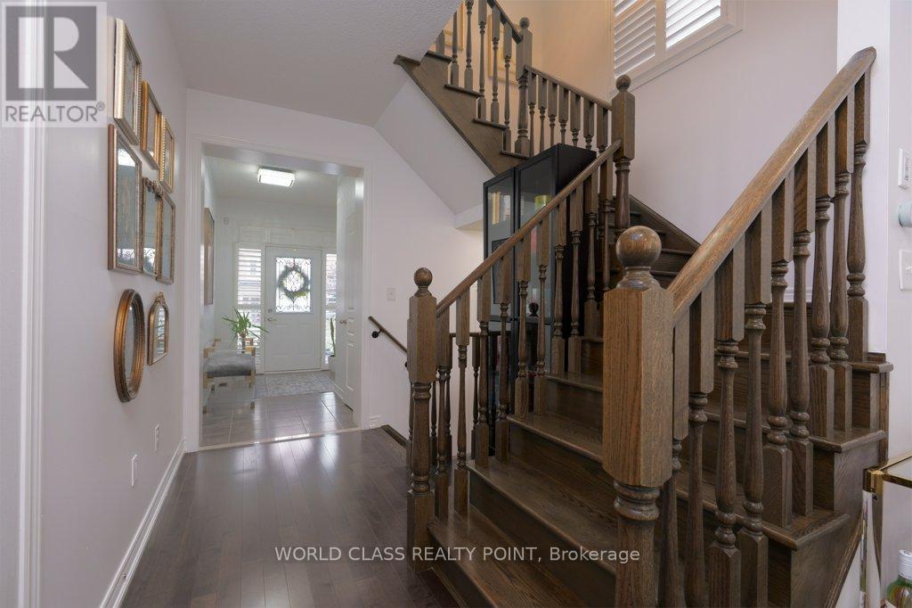 5550 Meadowcrest Avenue Property Photo 6