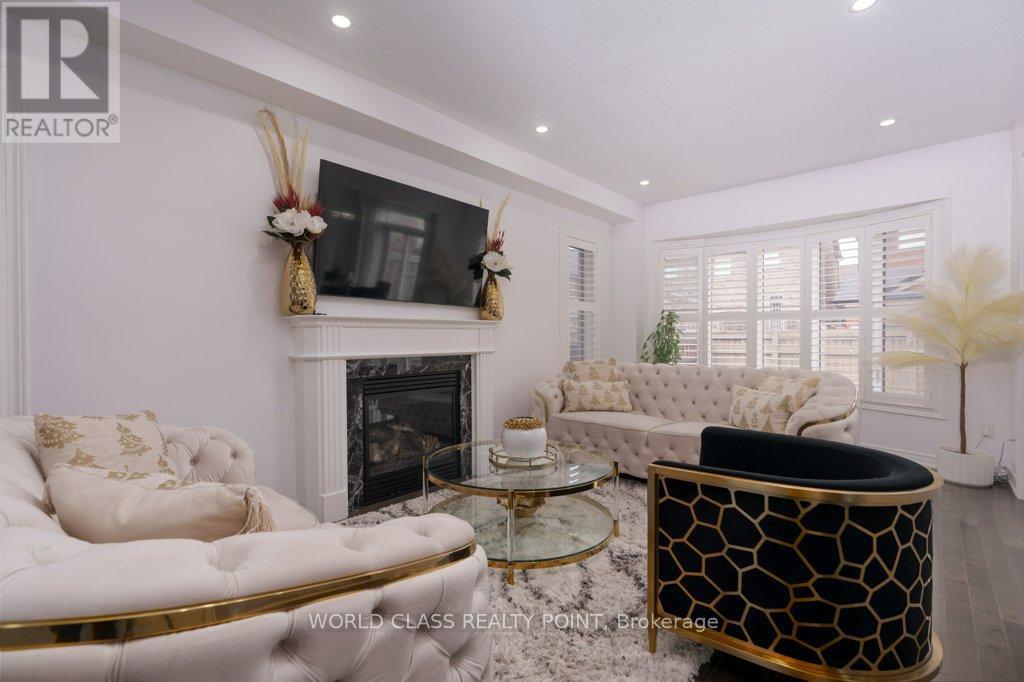 5550 Meadowcrest Avenue Property Photo 9