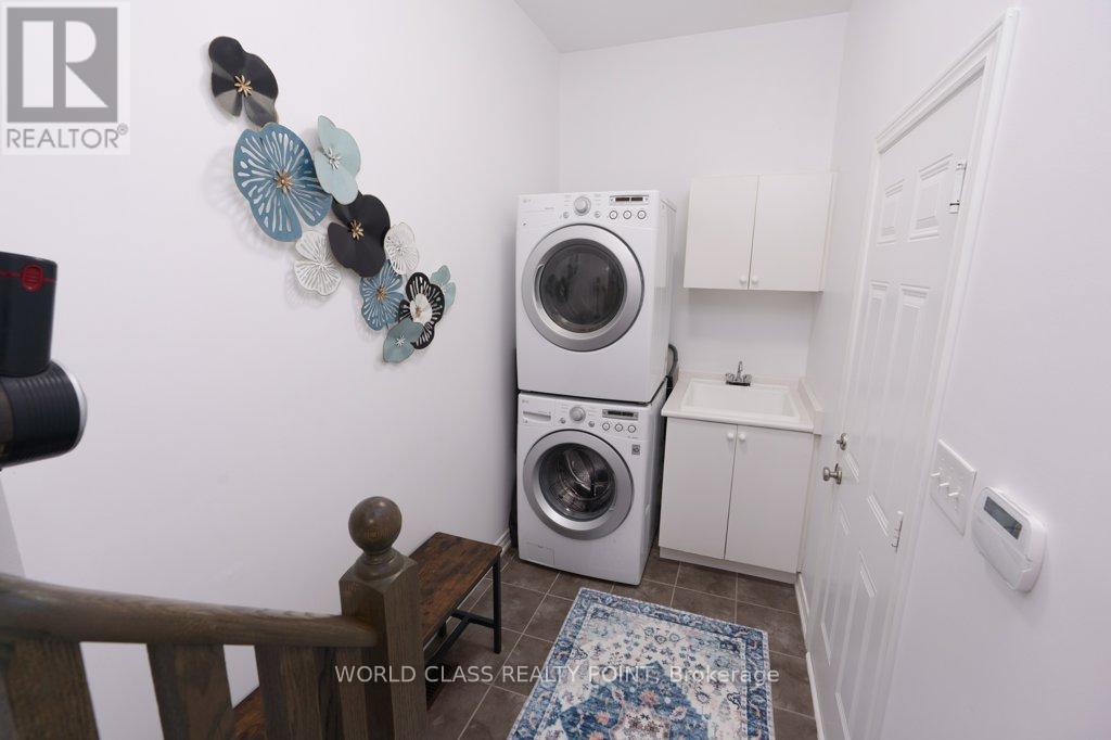 5550 Meadowcrest Avenue Property Photo 14