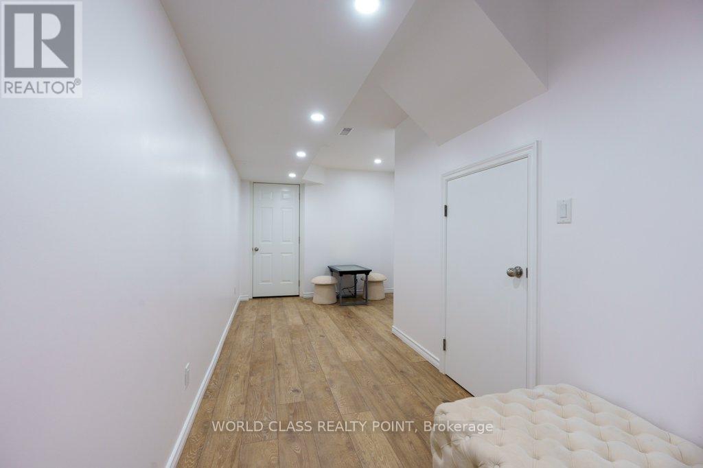 5550 Meadowcrest Avenue Property Photo 25