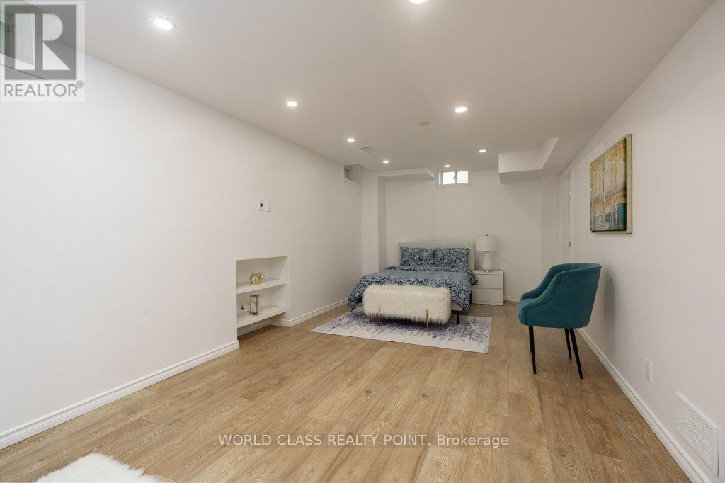 5550 Meadowcrest Avenue Property Photo 27