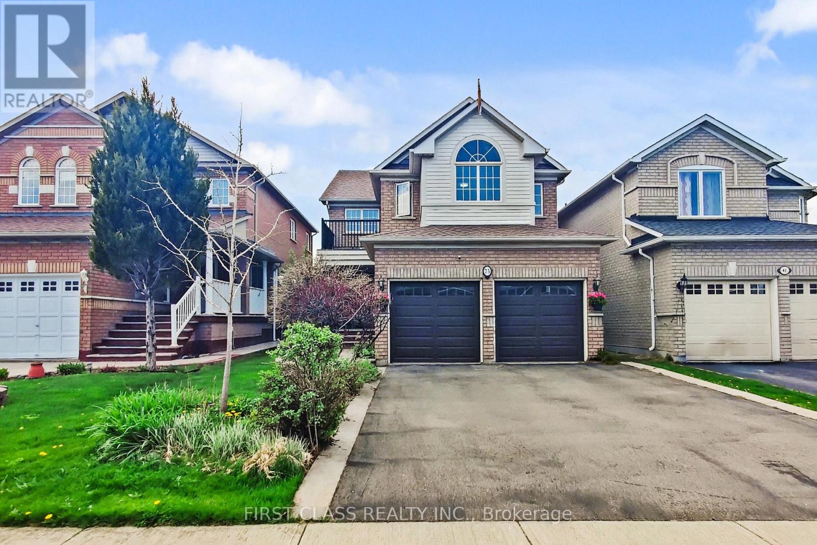 73 Porchlight Road Property Photo 1
