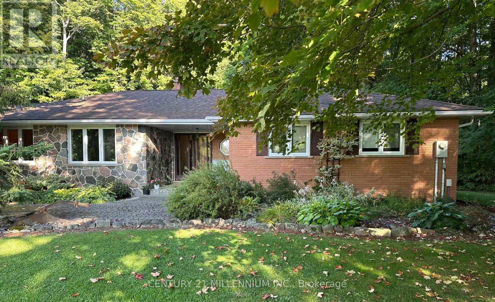 1264 Olde Base Line Road Property Photo 2