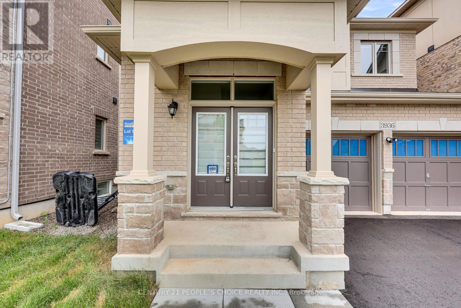 3936 Leonardo Street Property Photo 1