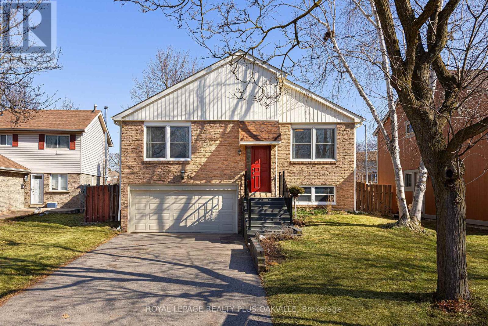 24 Menoke Court Property Photo 1