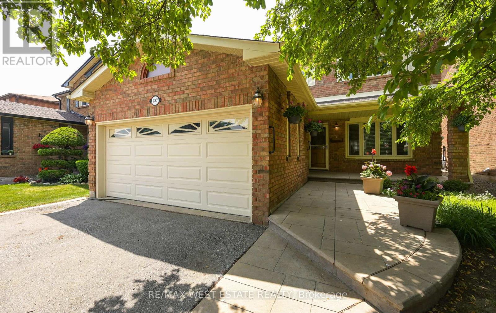 237 Vodden Street W Property Photo 1