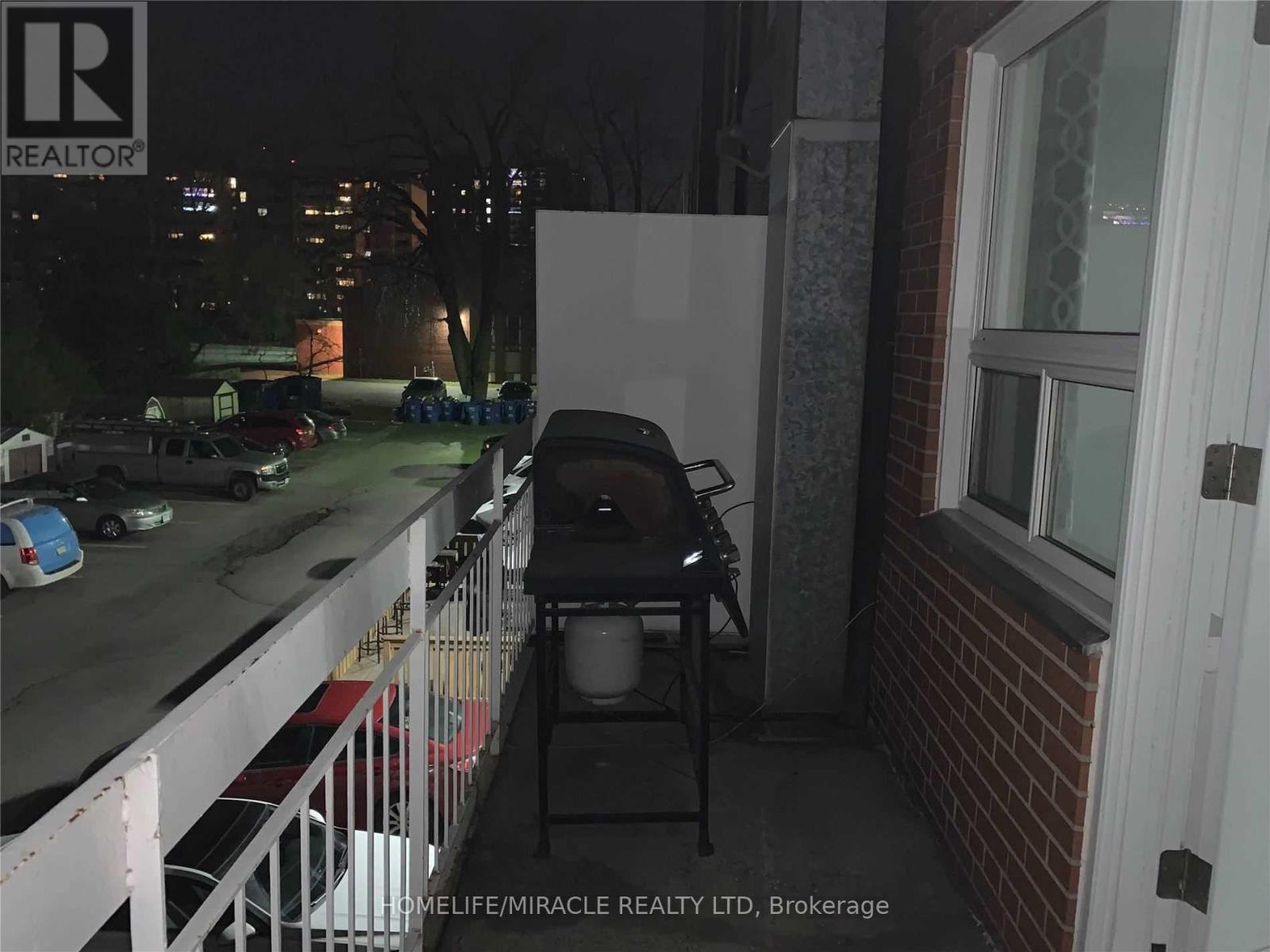 2 - 1848 Lakeshore Road W Property Photo 10