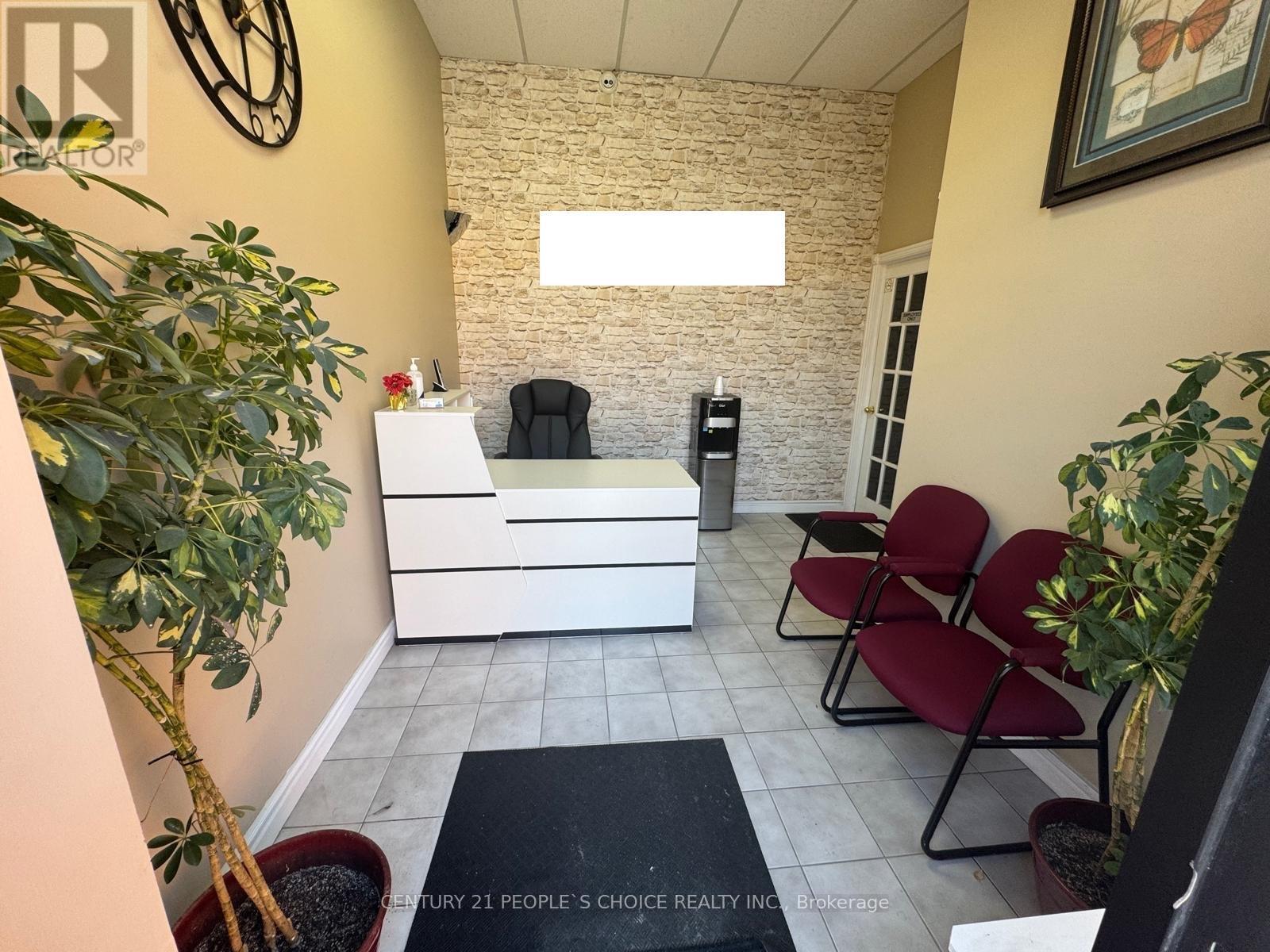 21 - 4801 Steeles Avenue W Property Photo 3