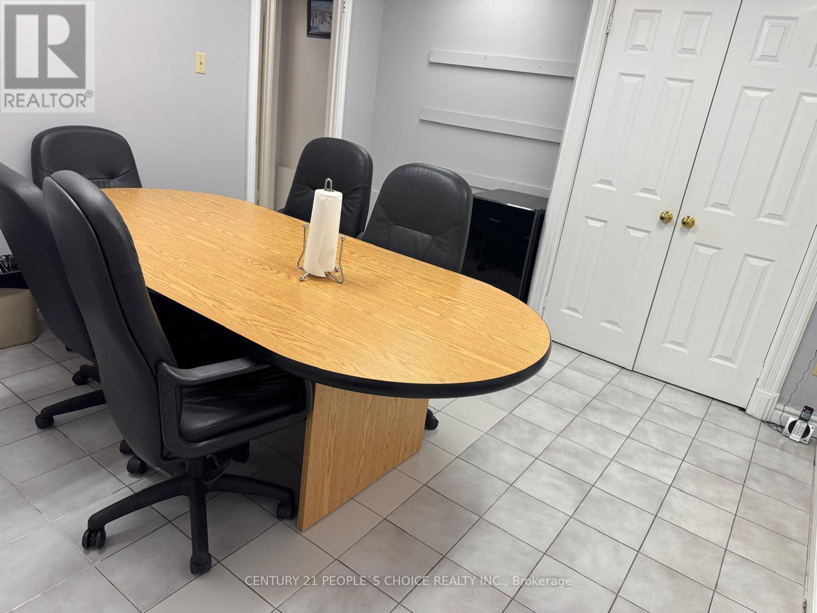 21 - 4801 Steeles Avenue W Property Photo 23