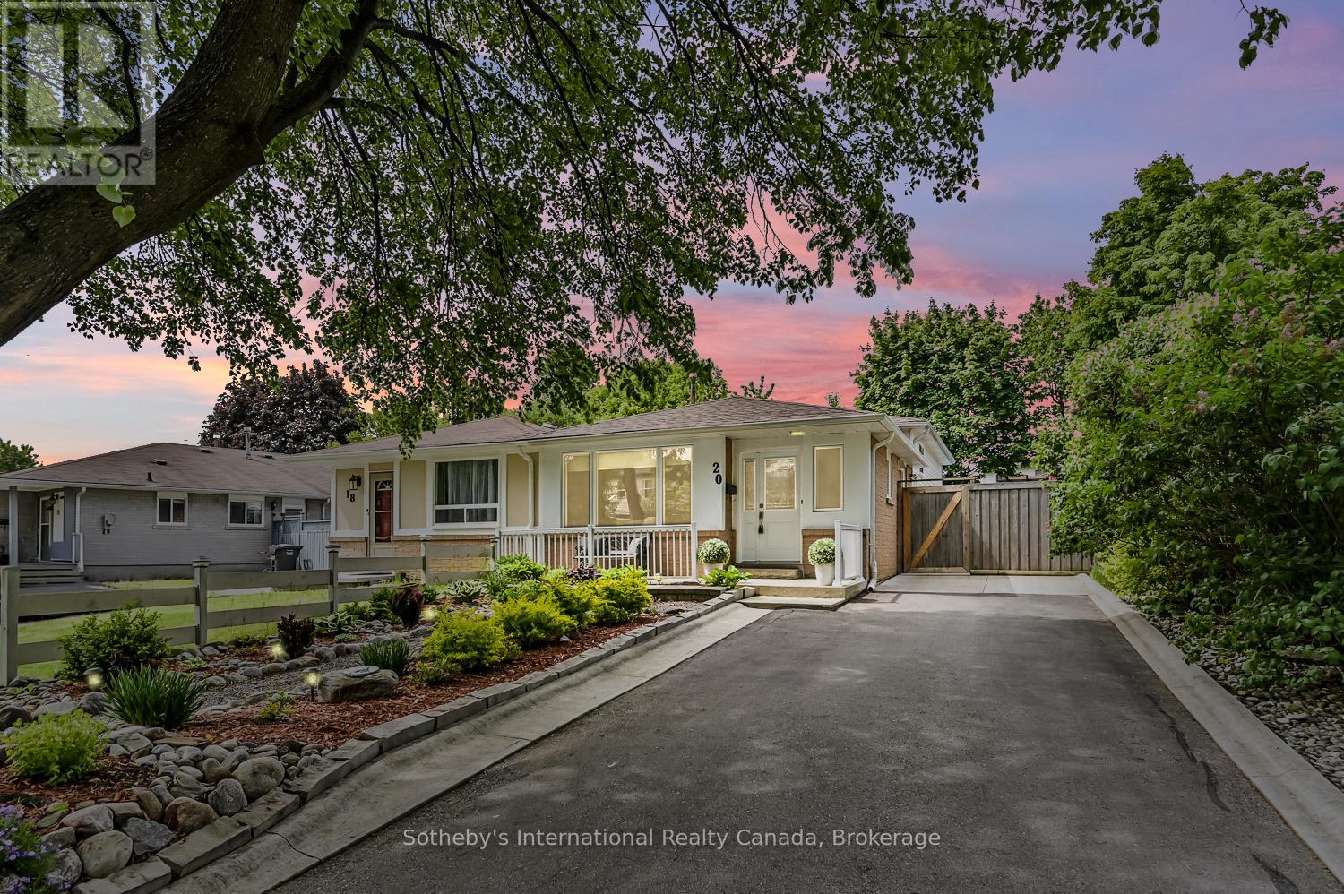 20 Marblehead Crescent Property Photo 1