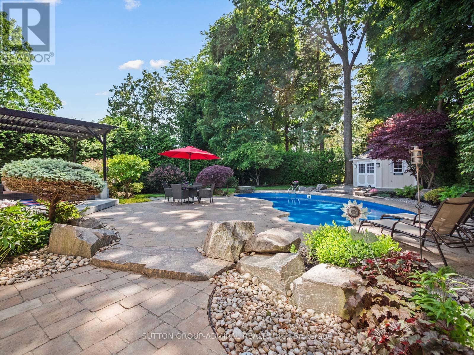 5 CRANLEIGH COURT Property Photo 1