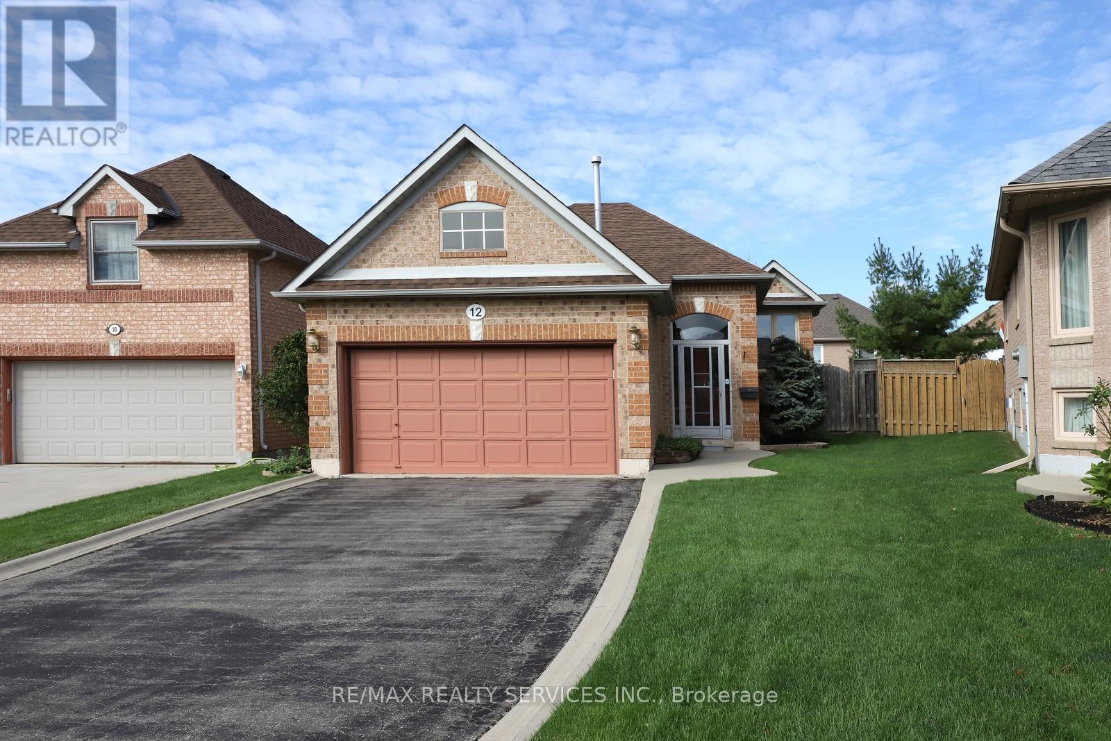 12 Summerfield Crescent Property Photo 1