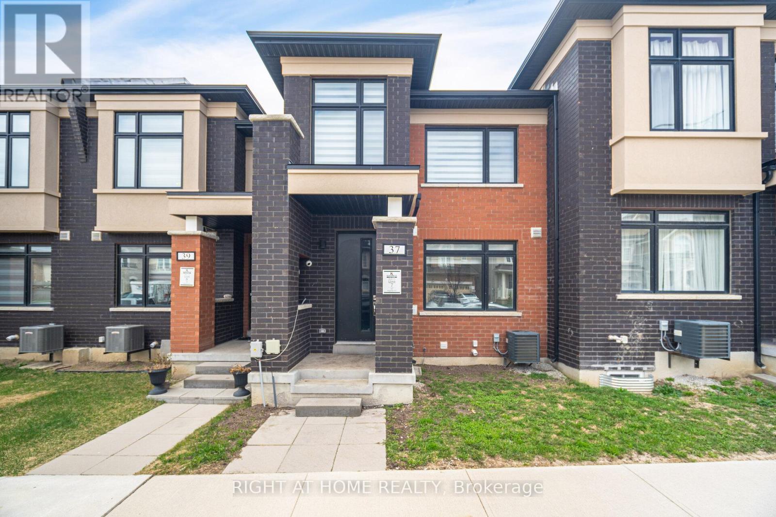 37 Nightjar Drive Property Photo 1