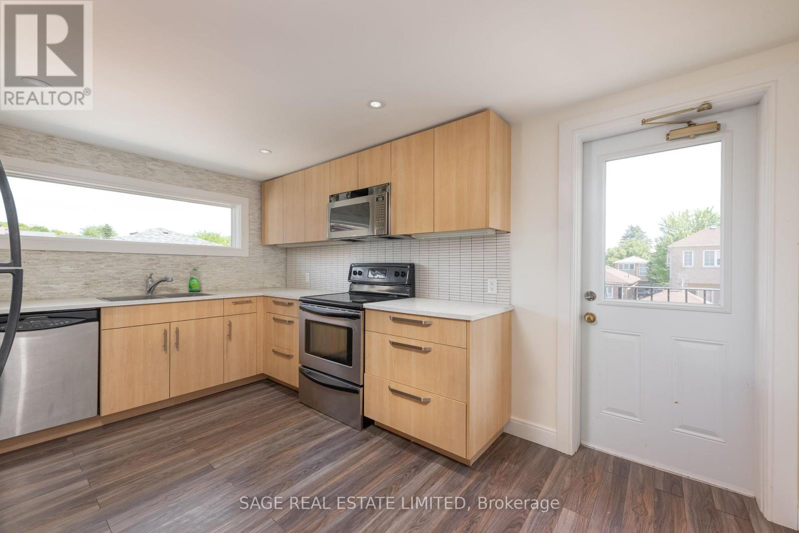 UPPER - 97 HOLWOOD AVENUE Property Photo 1