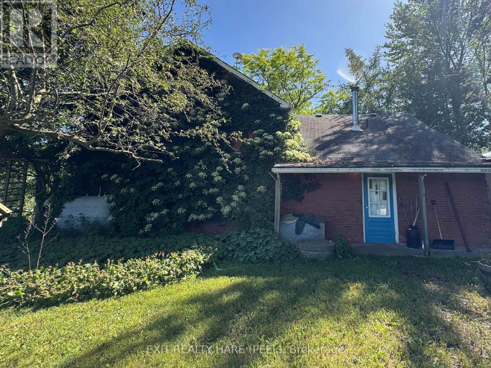 On - 14165 Trafalgar Rd Road Property Photo 28