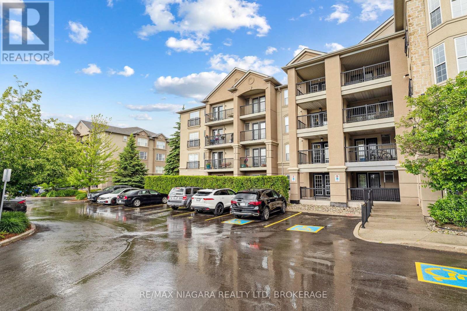 102 - 2055 Appleby Line Property Photo 32