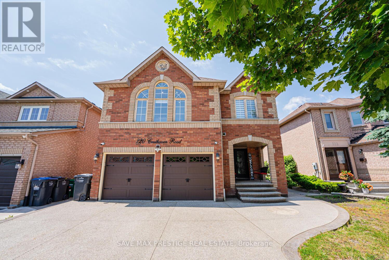 220 Cresthaven Road Property Photo 1