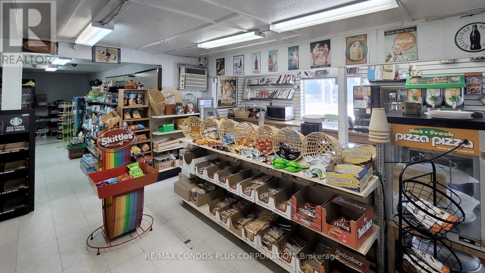 509 Lakeshore Road W Property Photo 15