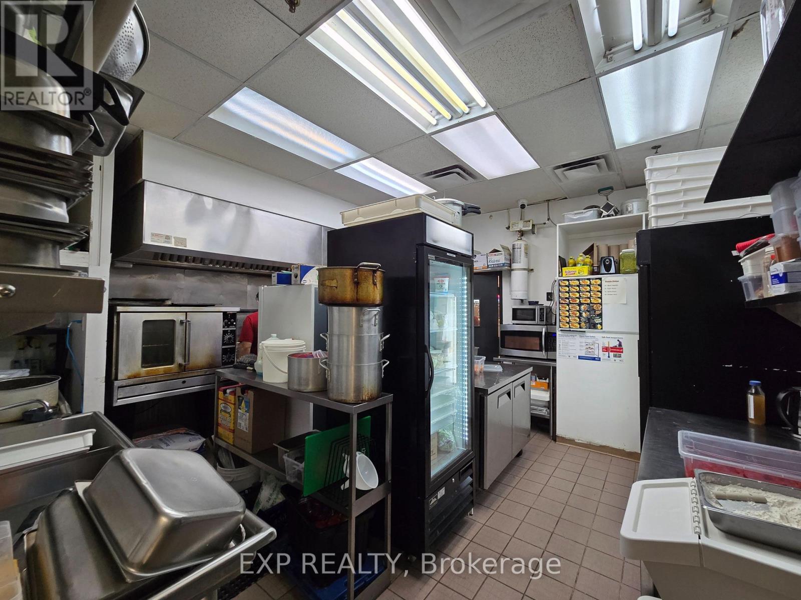 45 - 4141 Dixie Road Property Photo 12