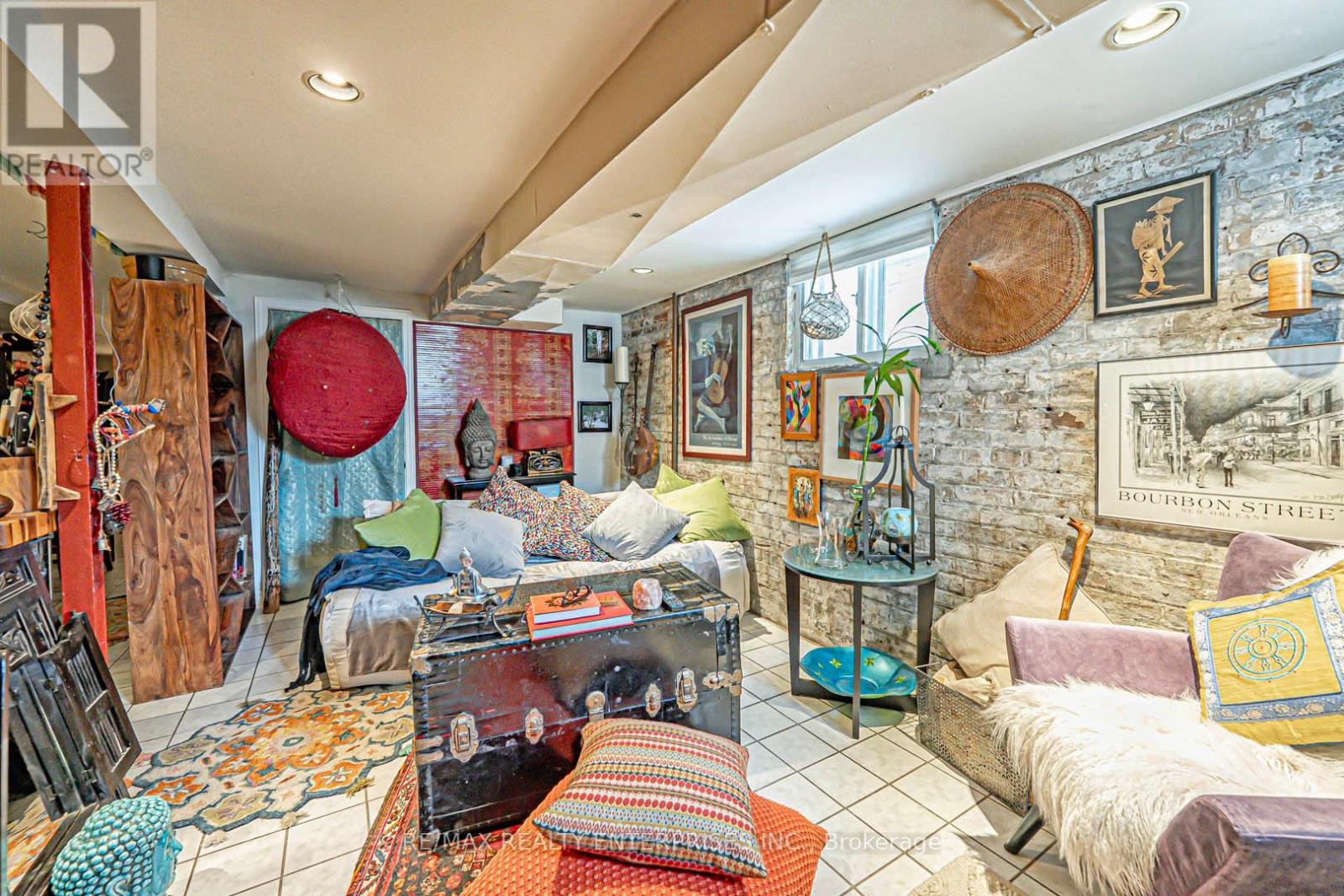 914 Dovercourt Road Property Photo 33