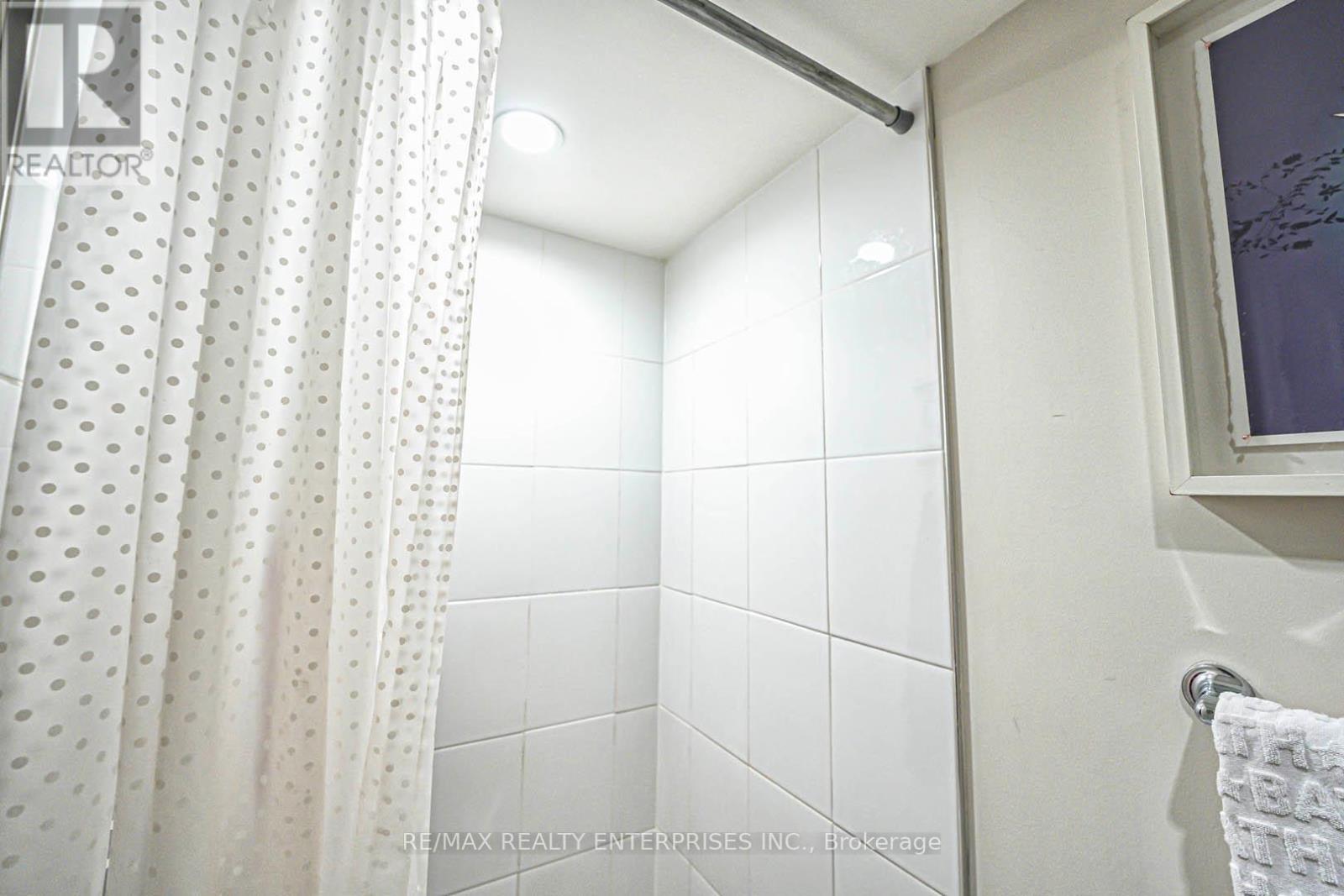 914 Dovercourt Road Property Photo 41