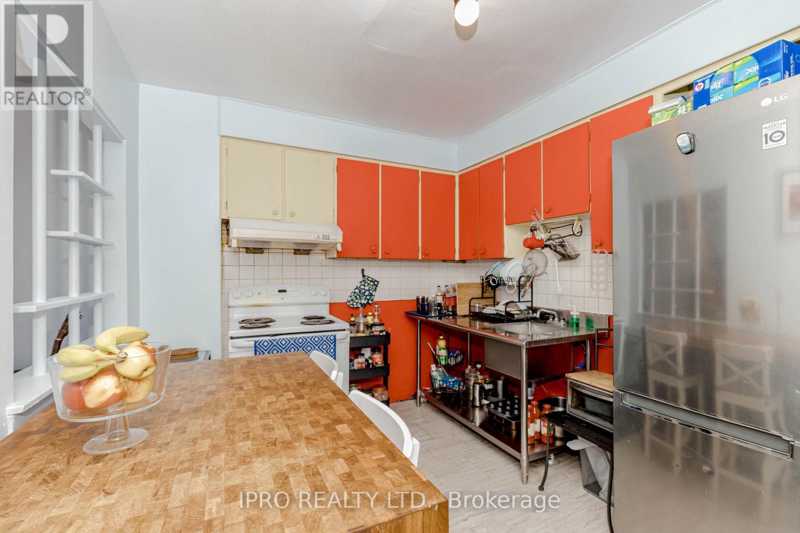 846 Wilson Avenue Property Photo 12