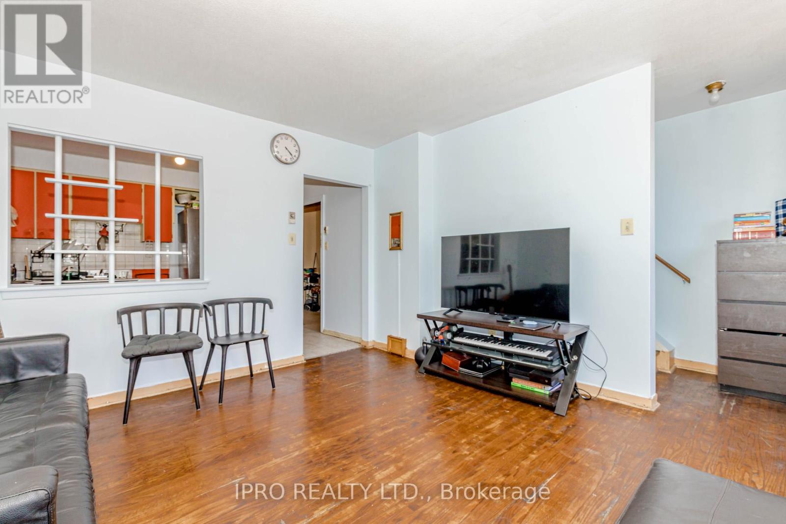 846 Wilson Avenue Property Photo 15