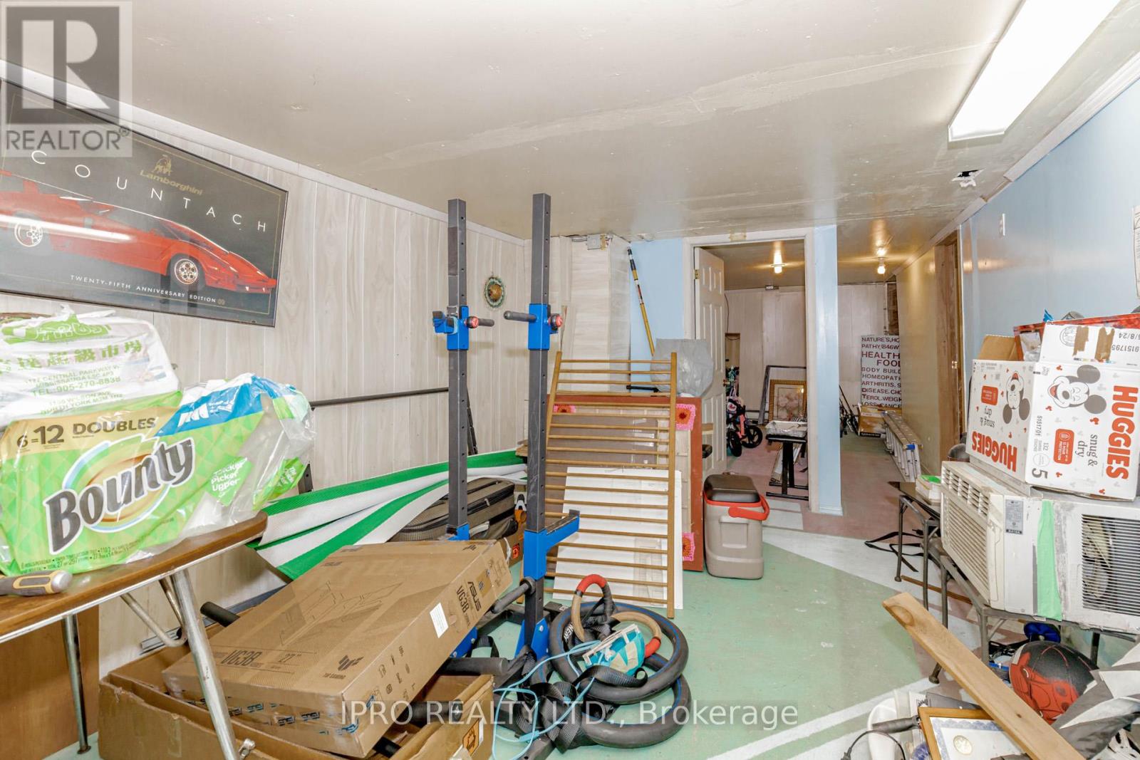 846 Wilson Avenue Property Photo 38
