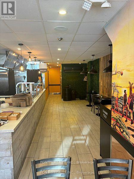3353 Bloor Street W Property Photo 17