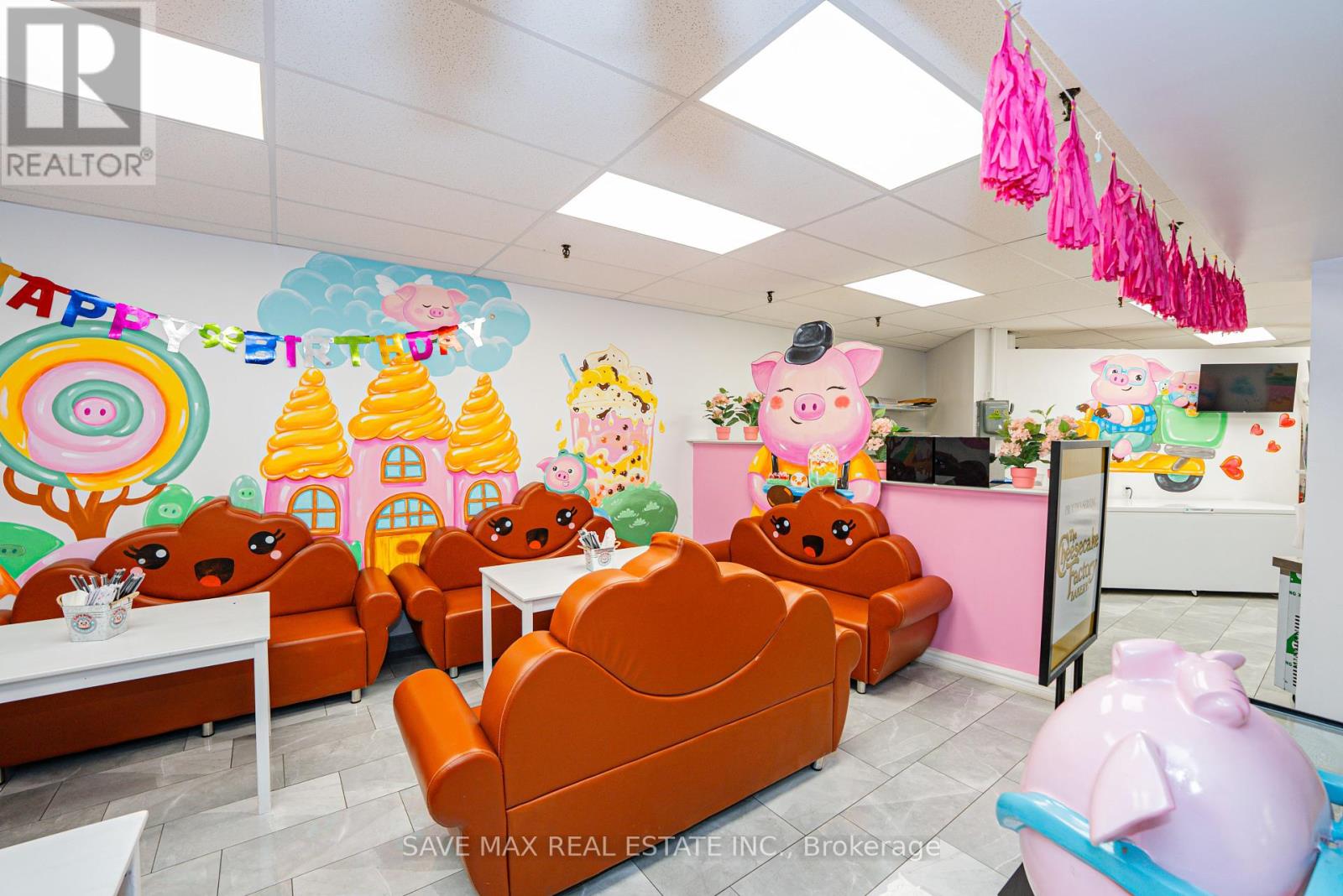 G15 - 2340 Dundas Street W Property Photo 8