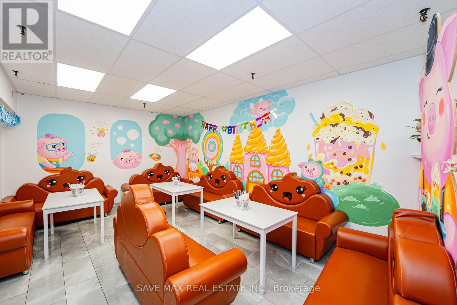 G15 - 2340 Dundas Street W Property Photo 9