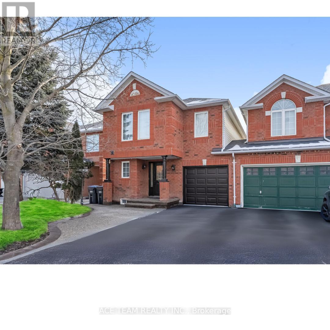 147 Hanton Crescent Property Photo 1