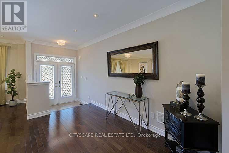 3170 Southwind Road Property Photo 5