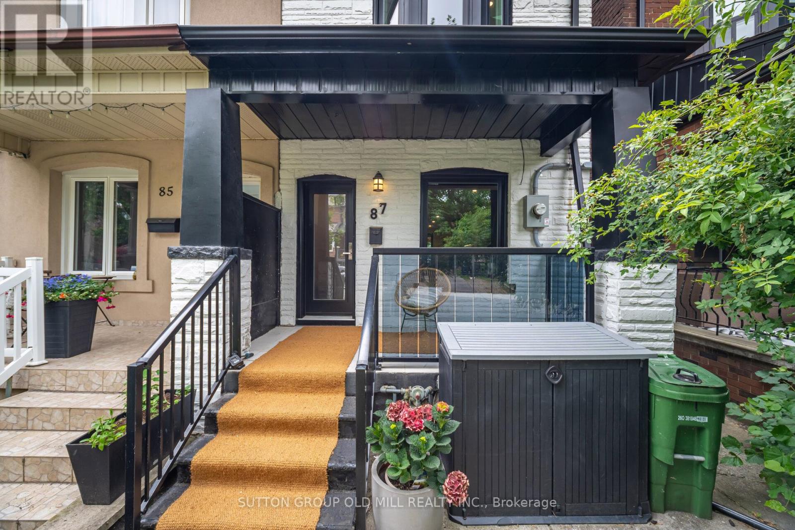87 MACKAY AVENUE Property Photo 1