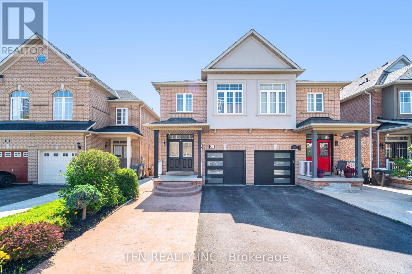 51 Portrush Trail Property Photo 1