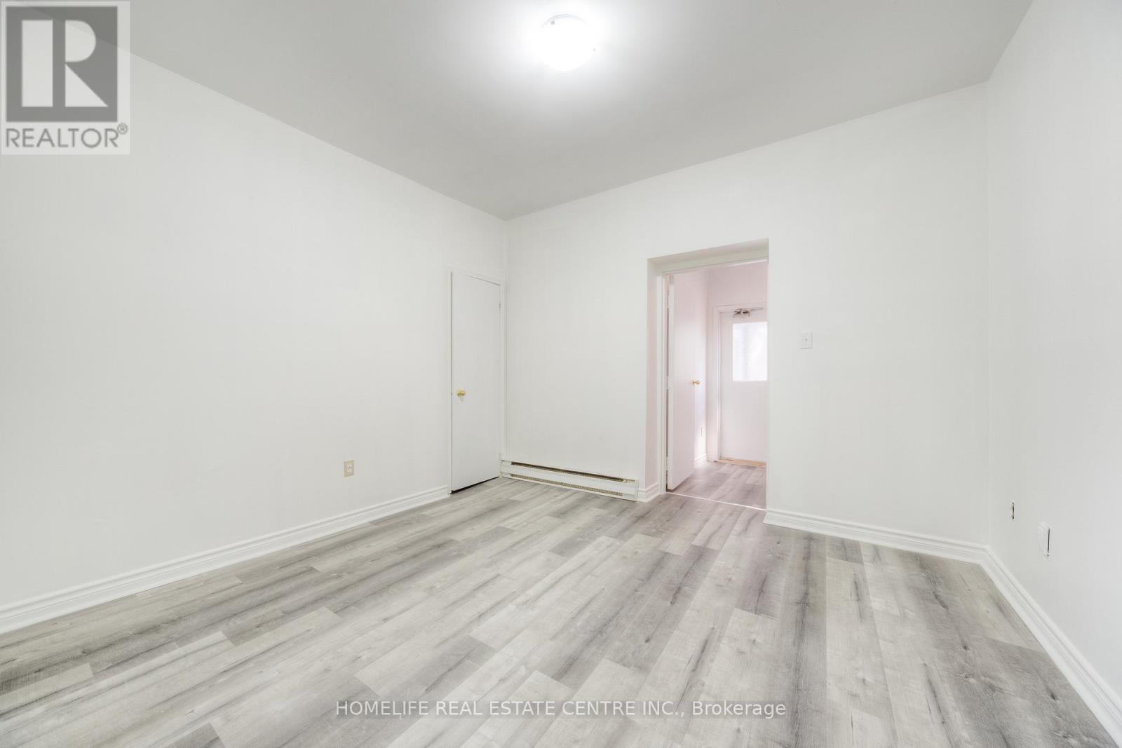 301 - 223 JAMESON AVENUE Property Photo 1