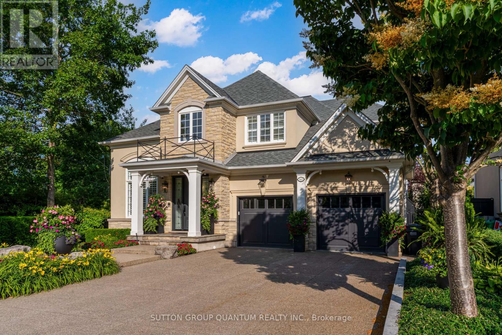 560 Hancock Way Property Photo 1