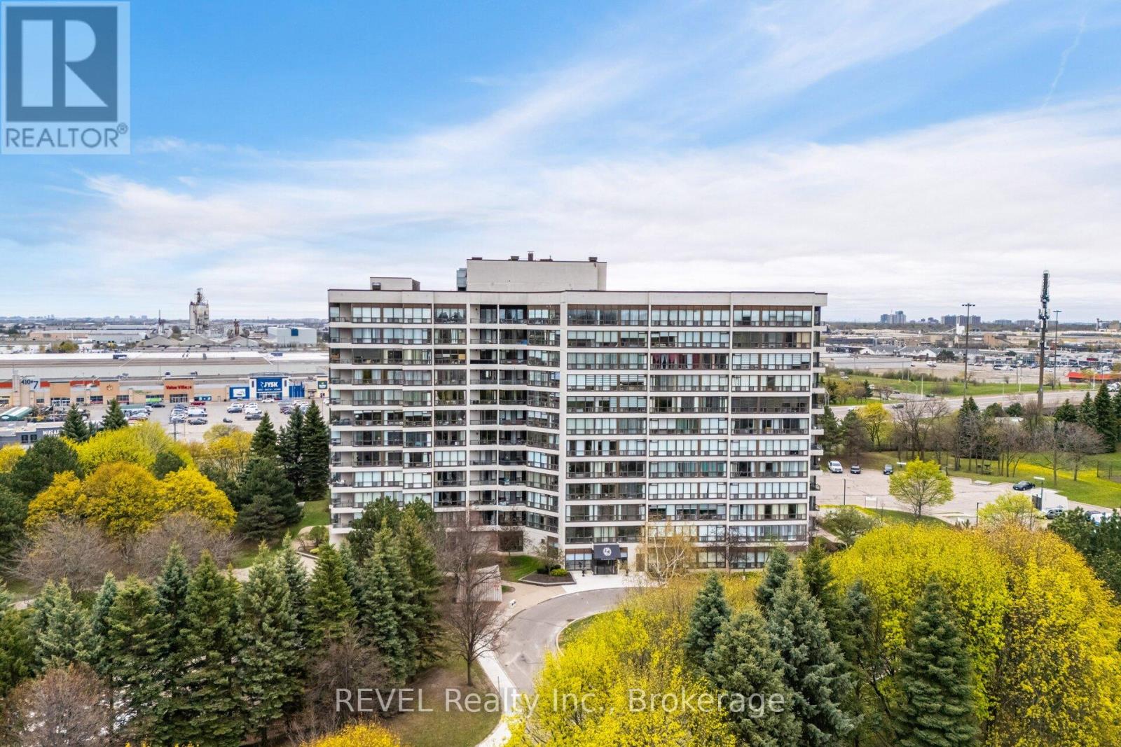 803 - 12 Laurelcrest Street Property Photo 3