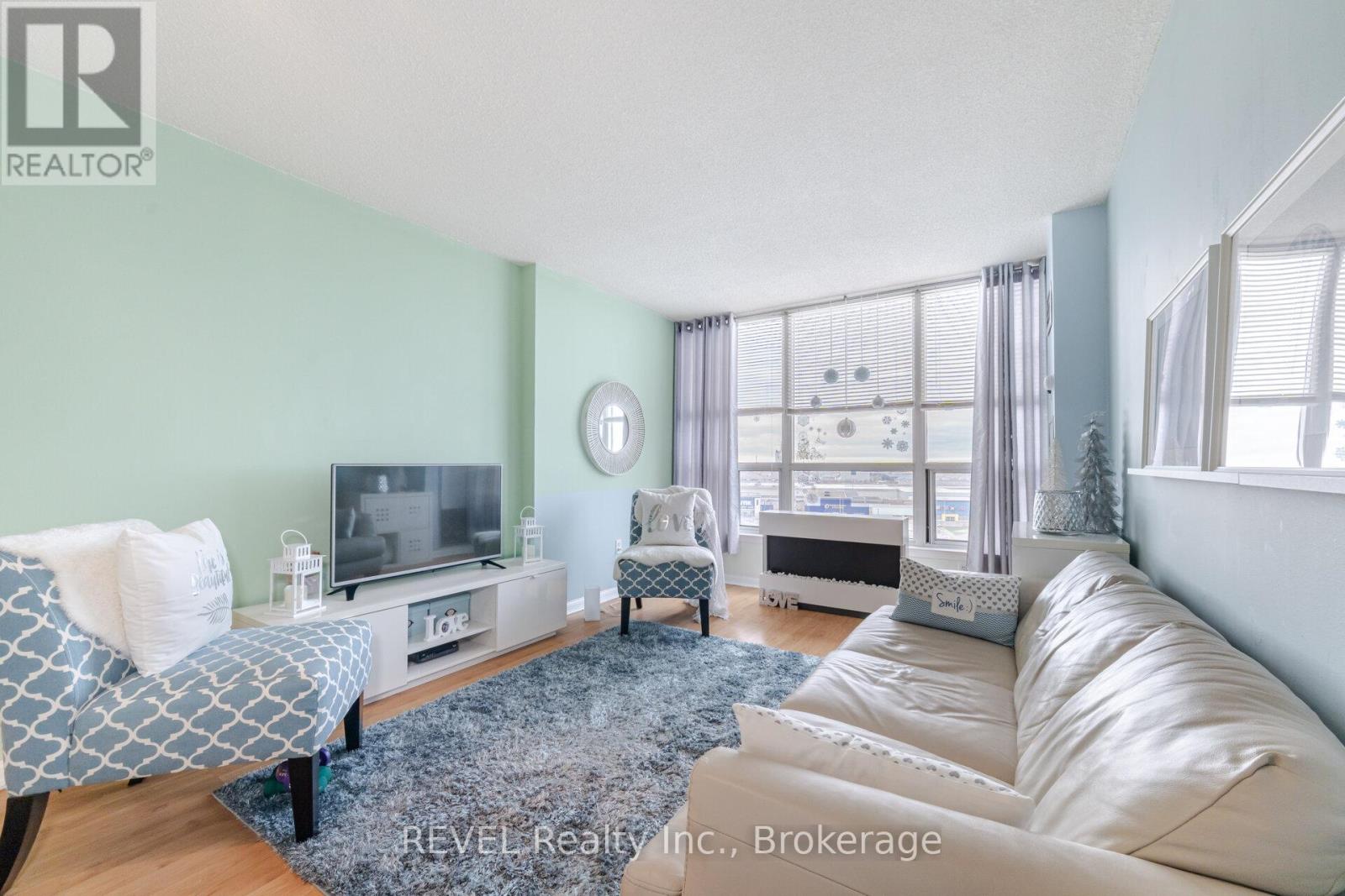803 - 12 Laurelcrest Street Property Photo 11