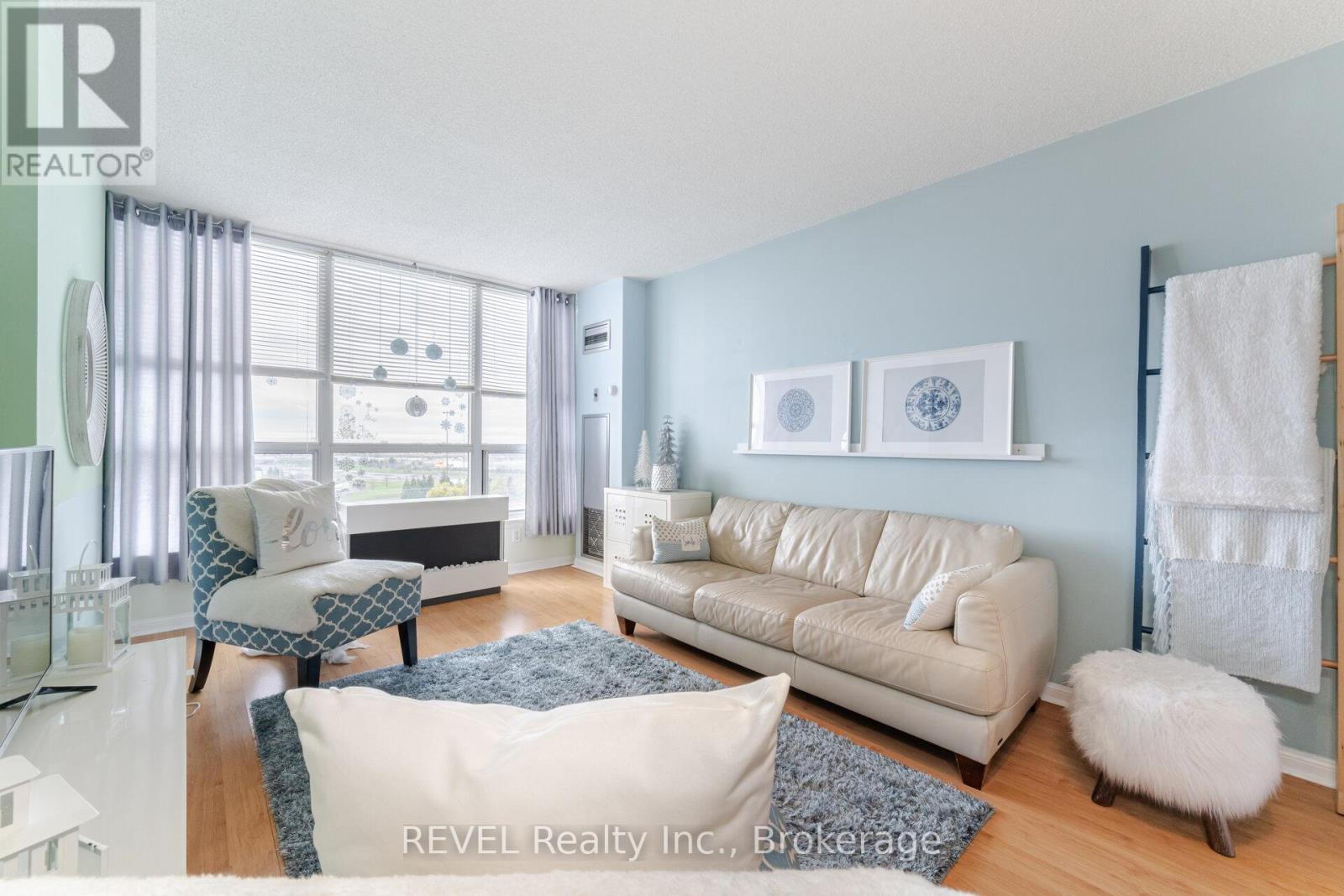 803 - 12 Laurelcrest Street Property Photo 12