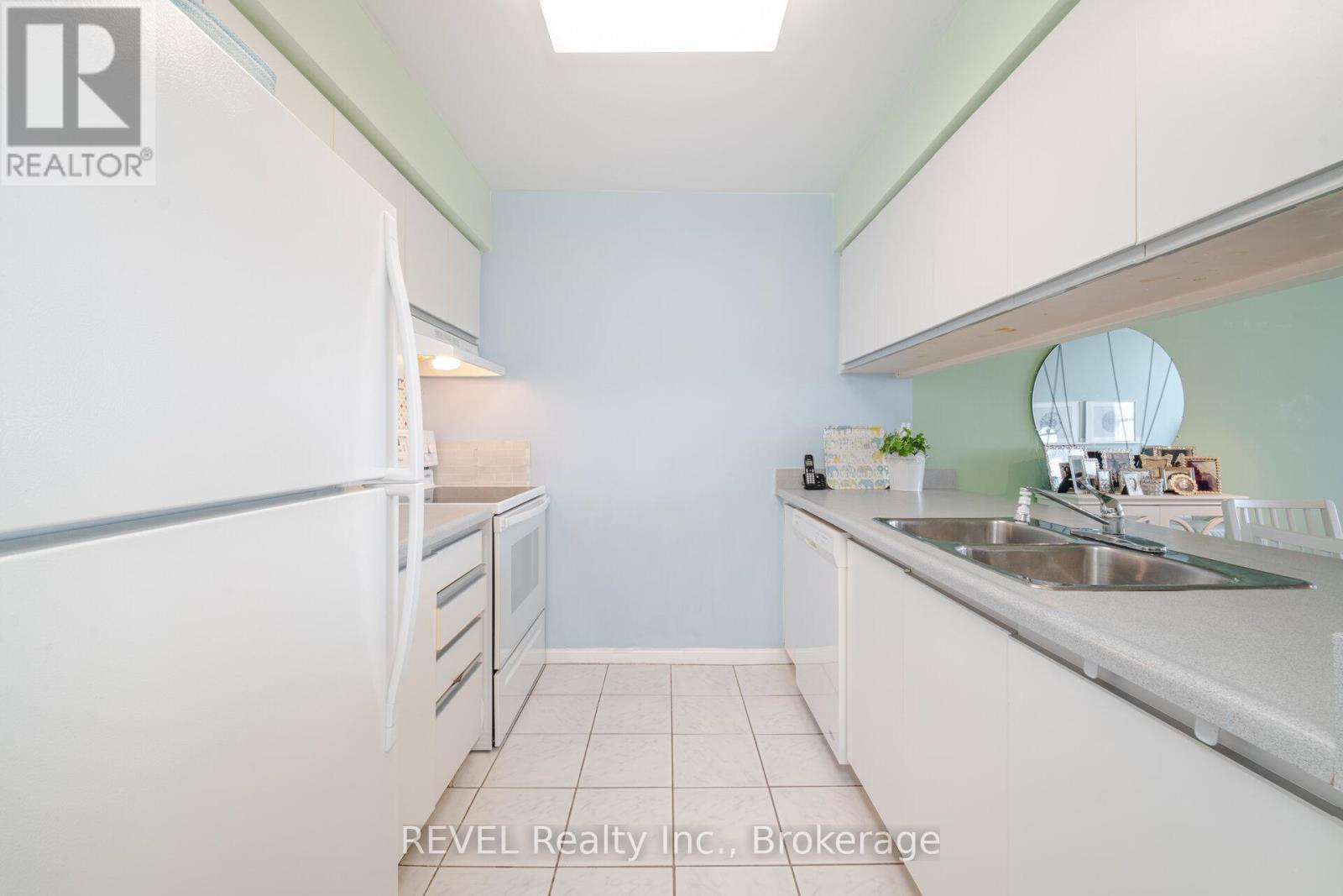 803 - 12 Laurelcrest Street Property Photo 18