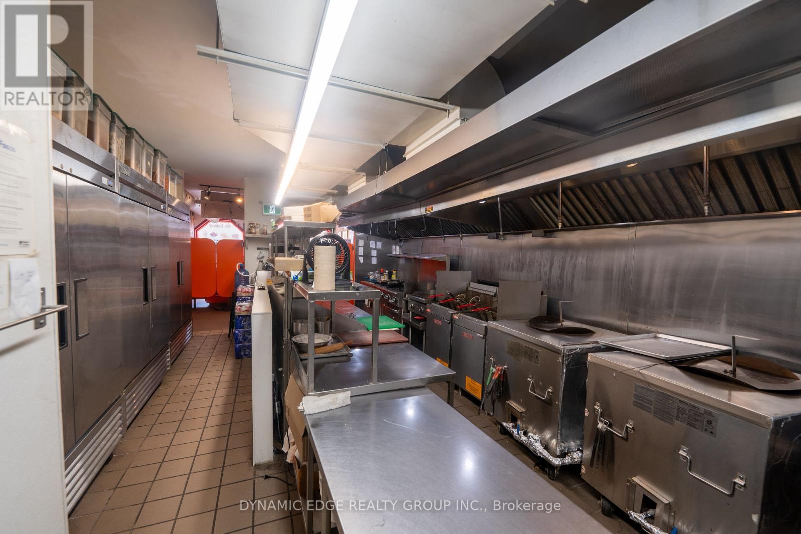 59 Lakeshore Road E Property Photo 14
