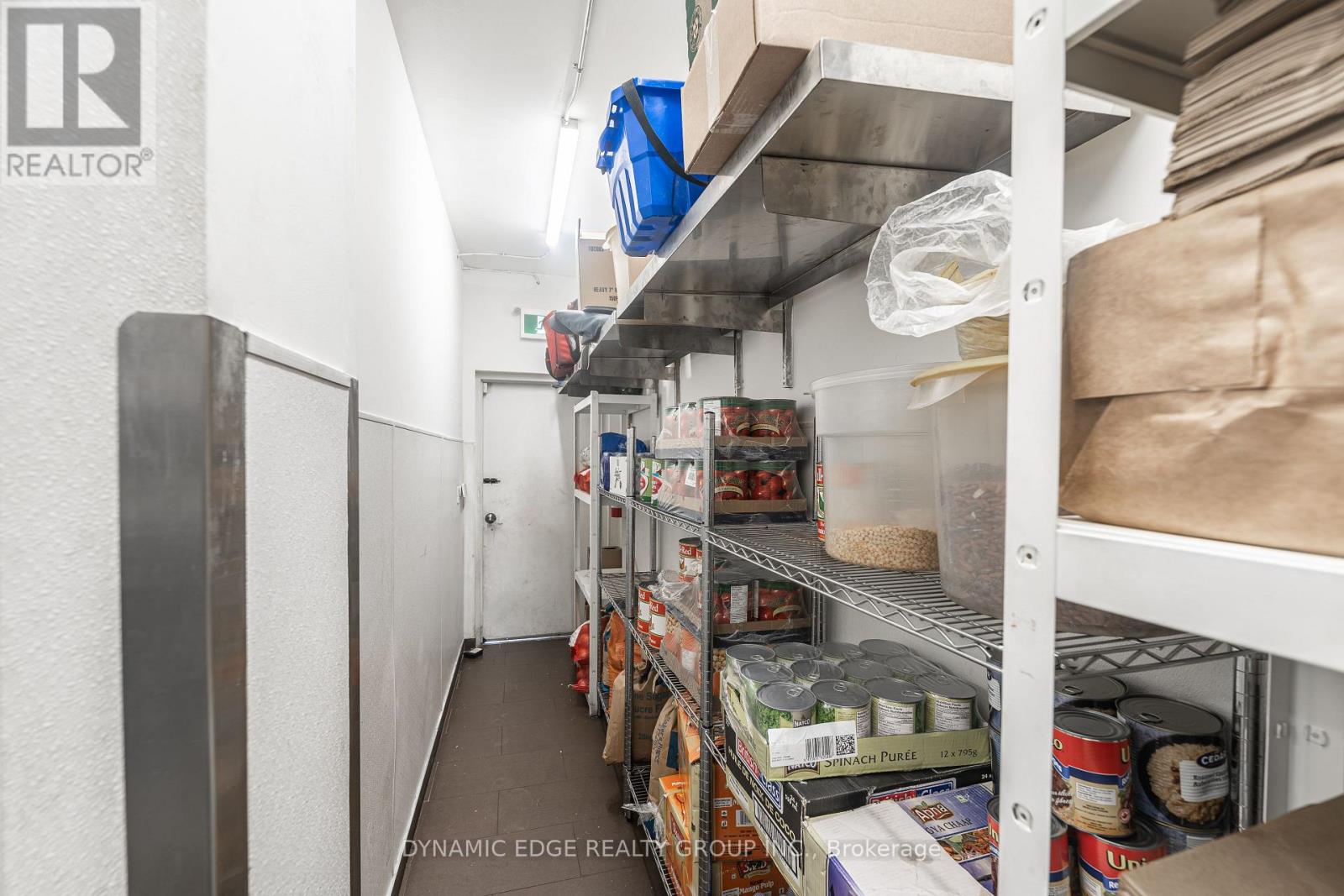 59 Lakeshore Road E Property Photo 17