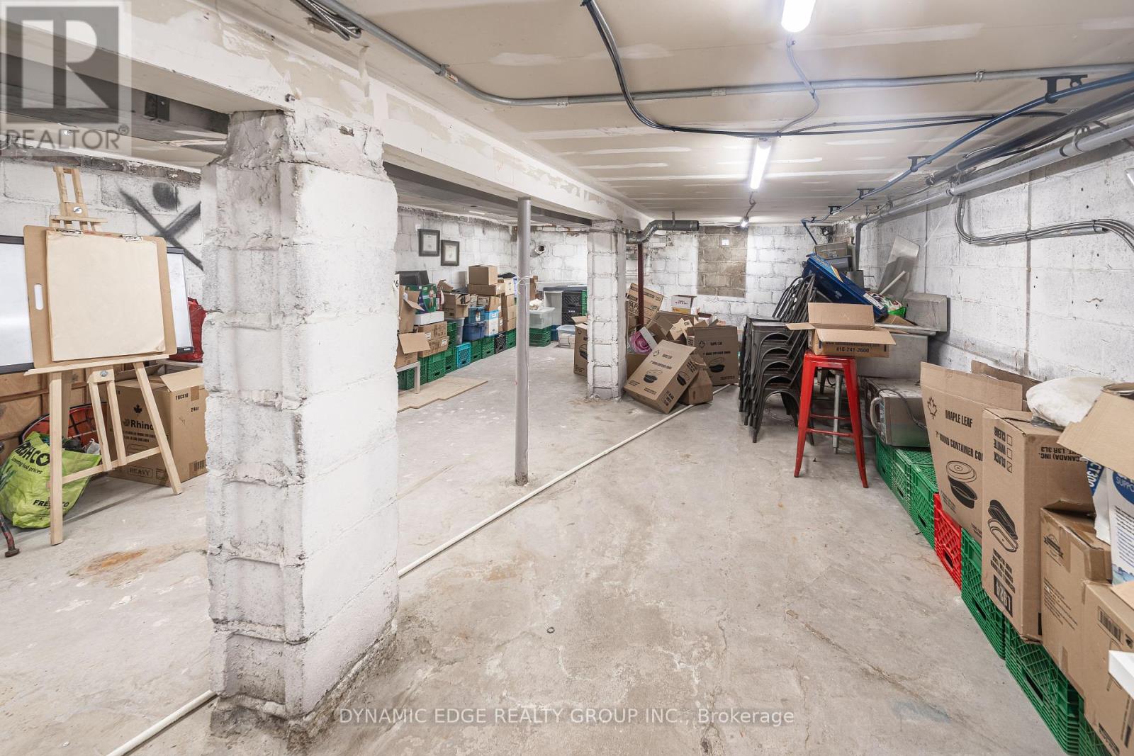 59 Lakeshore Road E Property Photo 18
