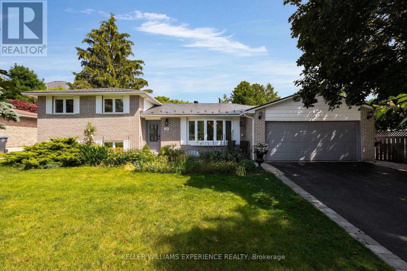 28 Larry Street Property Photo 1