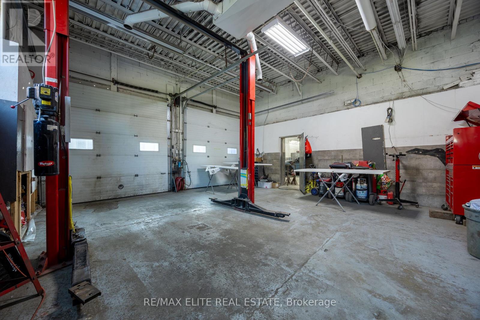 20 Jenet Avenue Property Photo 17