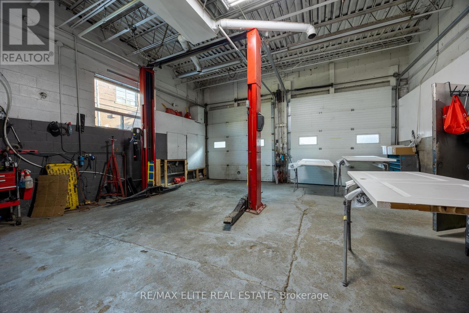 20 Jenet Avenue Property Photo 20